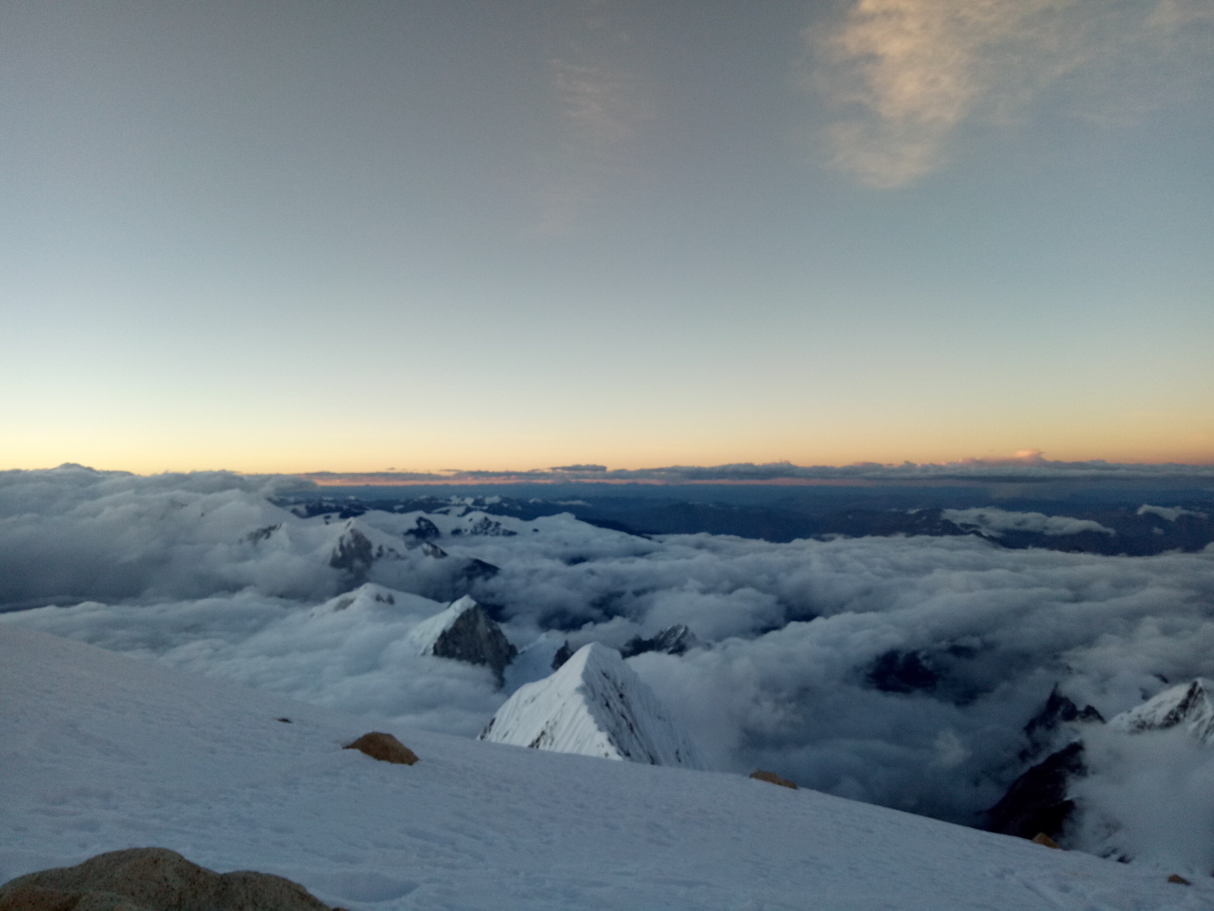 Himlung Expeditions